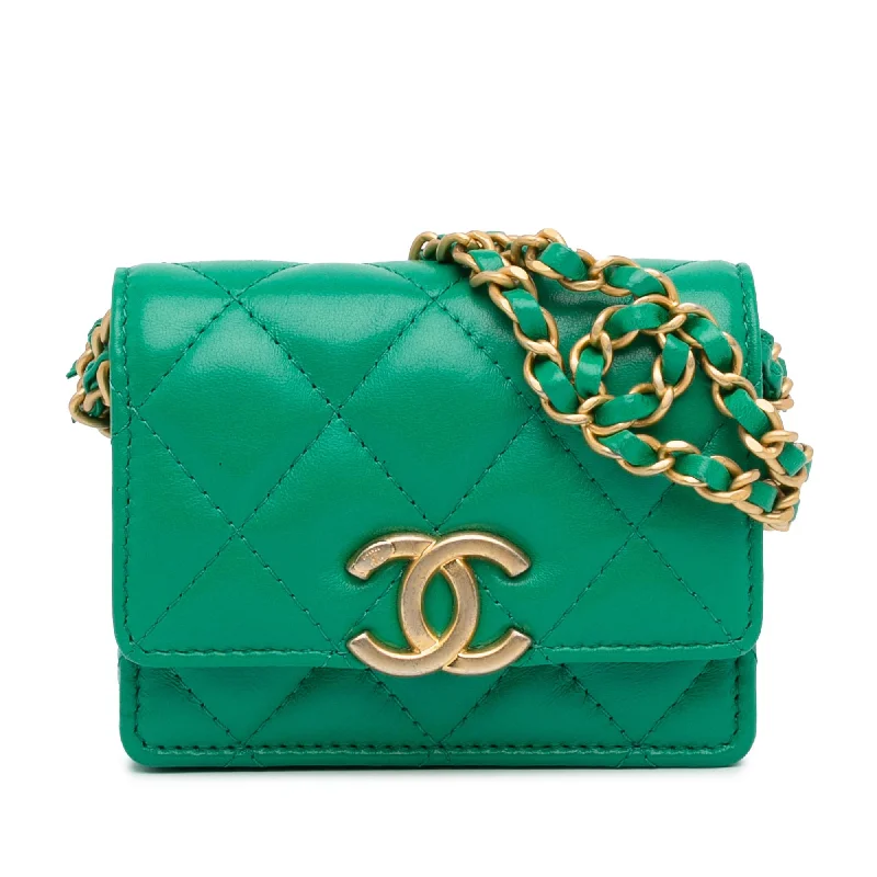 Chanel CC Quilted Lambskin Clutch with Chain (SHG-9Em7pa)