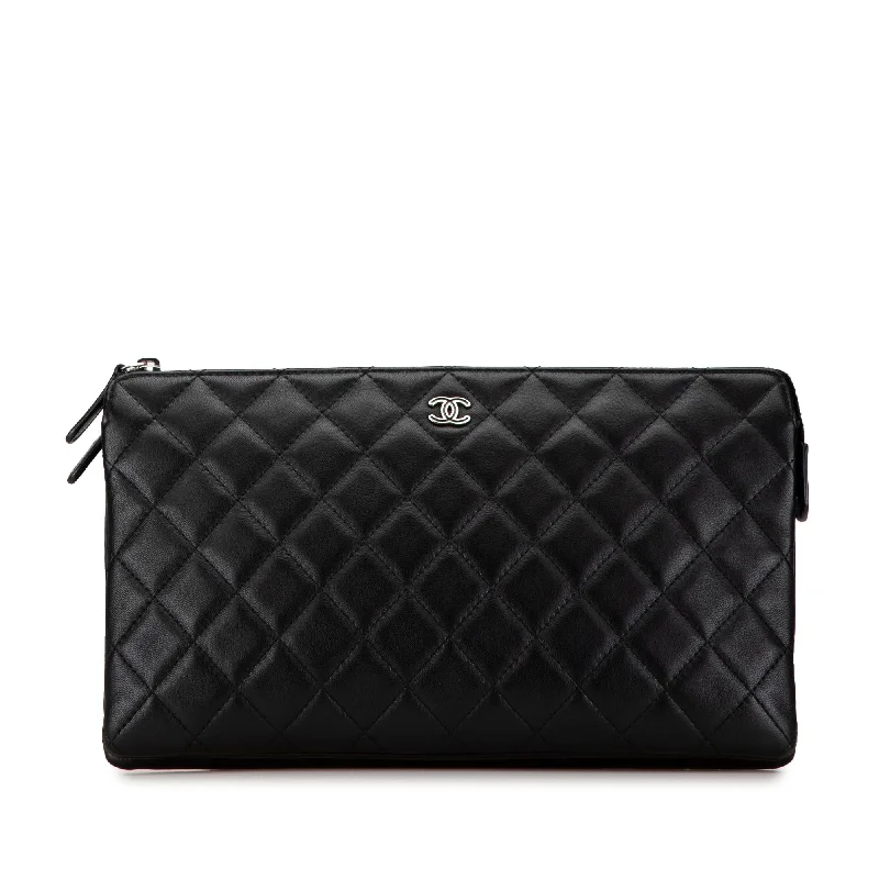 Chanel CC Quilted Lambskin Double Zip Clutch (SHG-9zutGz)