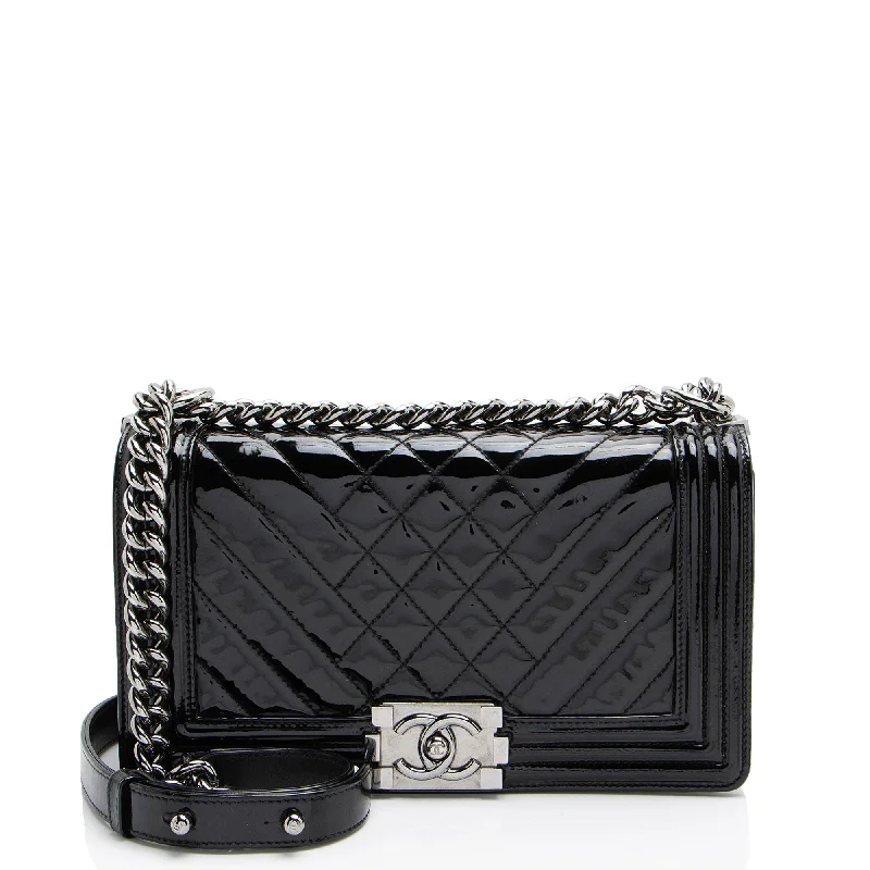 Chanel Chevron Patent Leather Old Medium Boy Bag (SHF-2P3jRA)