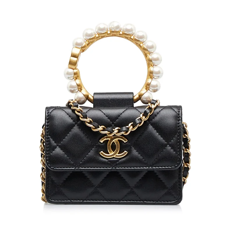 Chanel Pearl Crown Clutch On Chain (SHG-AvIaAb)