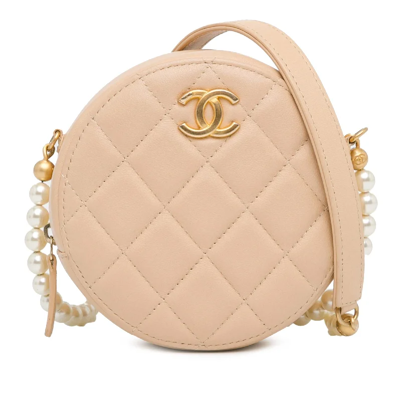 Chanel Quilted Calfskin Pearl Round Clutch With Chain (SHG-4RAziC)