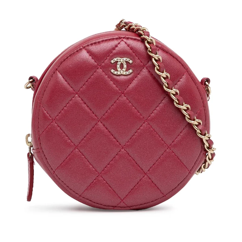 Chanel Quilted Lambskin Round Pearl Clutch with Chain (SHG-QFU7OK)