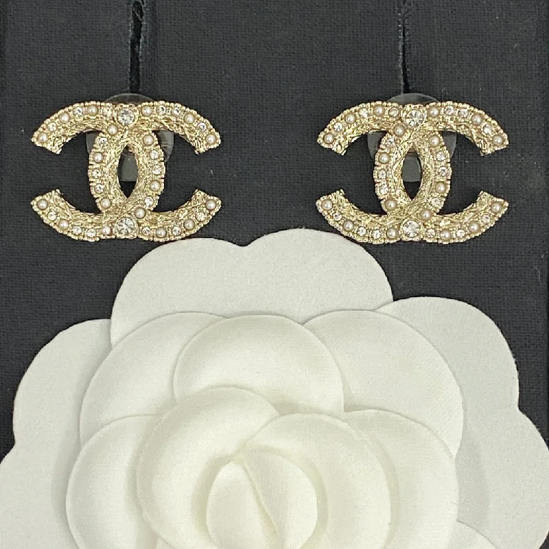 Chanel pearl diamond texture double c earrings EHA278