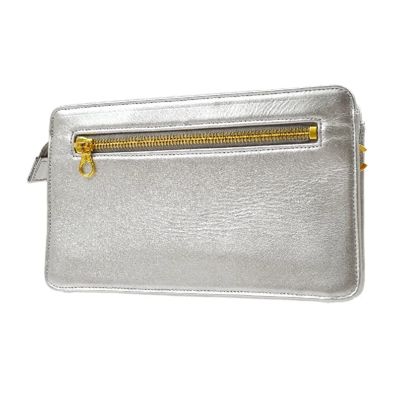 CHANEL 1996-1997 Clutch Hand Bag Silver ao26611