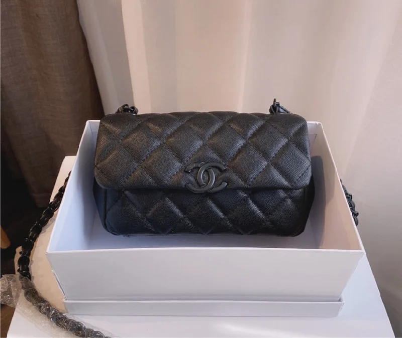 Chanel ladies shoulder handbag