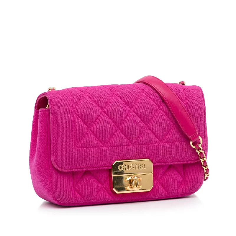 Chanel Mini Chic With Me Flap Bag (iQWHeo)