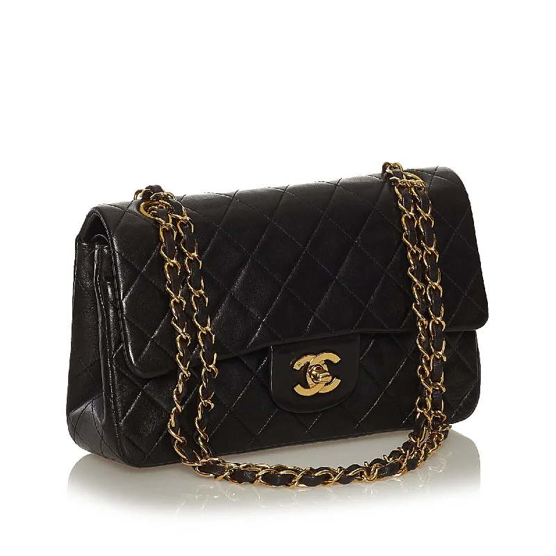 Chanel Small Classic Lambskin Double Flap (nL1eWl)