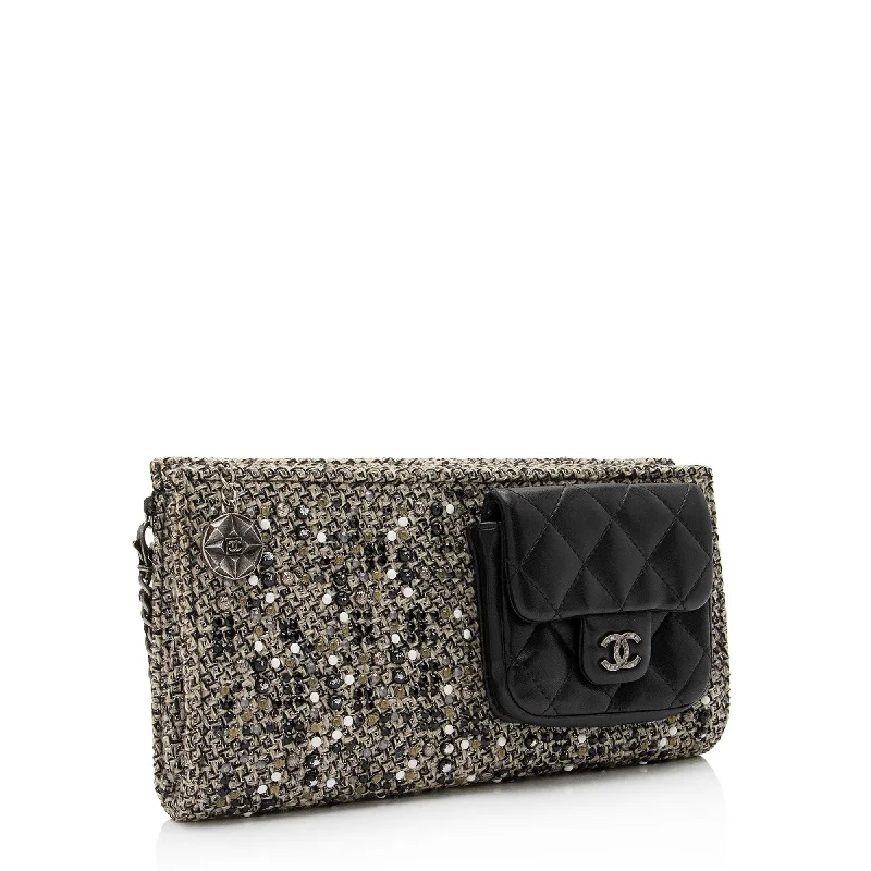 Chanel Tweed Lambskin CC Embellished Wrislet Clutch (1PtYF3)