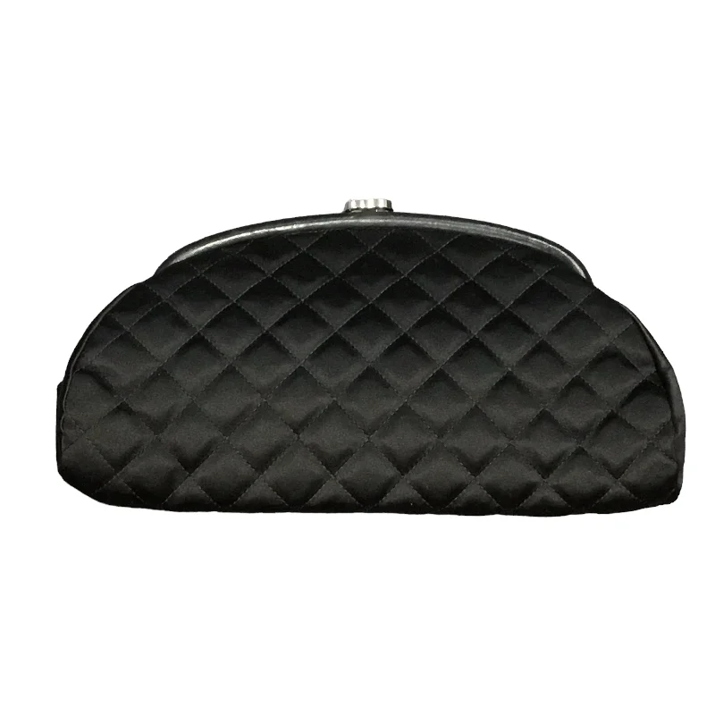 Clutch Luxury Designer By Chanel  Size: Medium