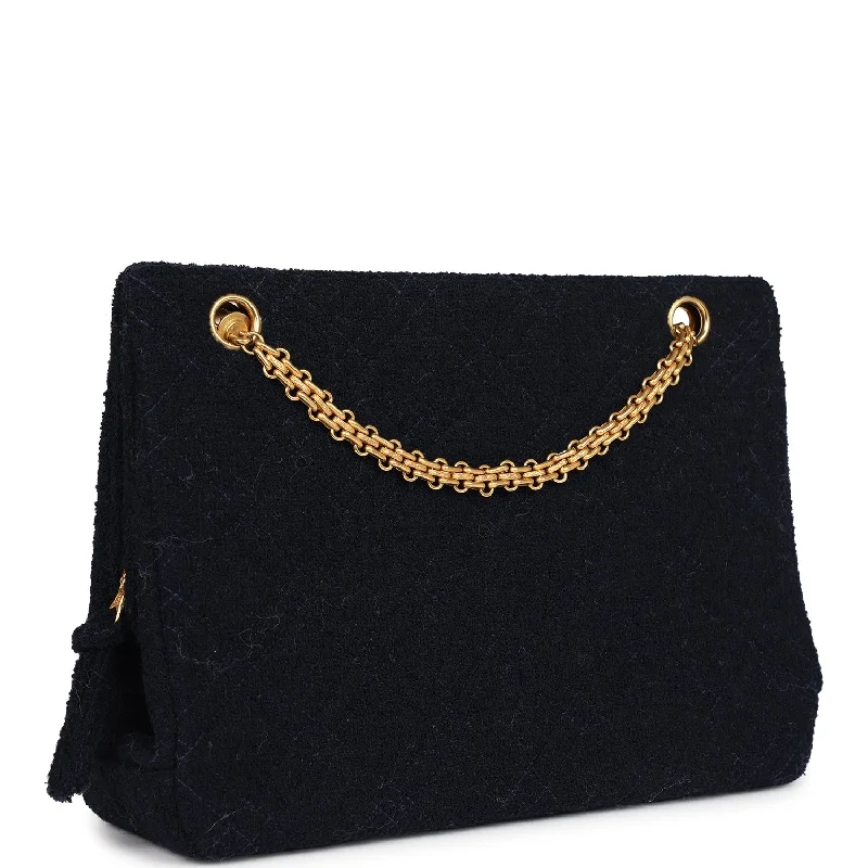 Chanel Vintage Shoulder Bag Navy Tweed Gold Hardware