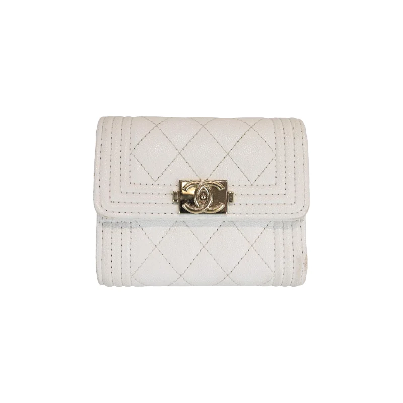 Caviar Quilted White Flap Wallet LGHW