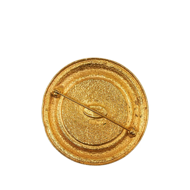 CHANEL 31 Rue Cambon Hammered Medallion Brooch Costume Brooch