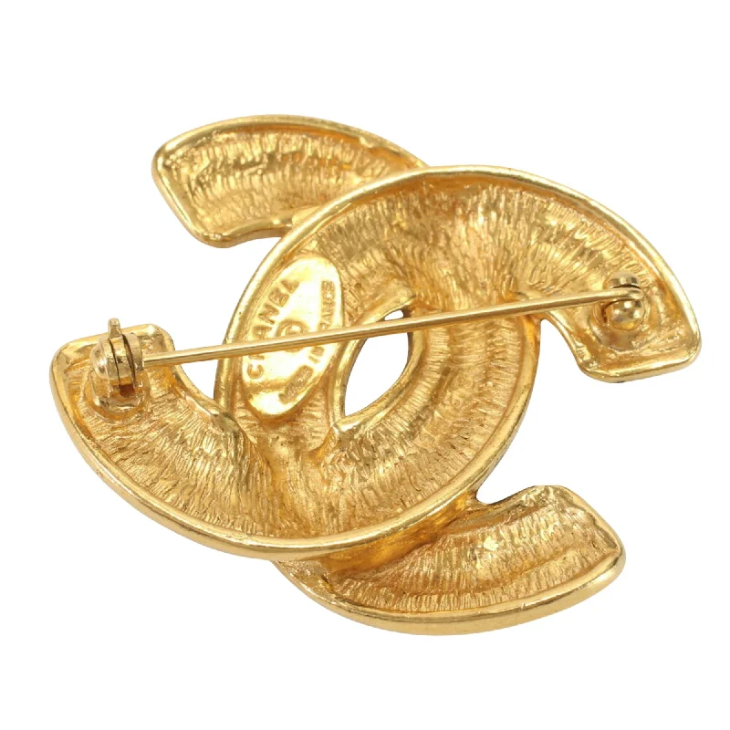 CHANEL Logo CC Brooch