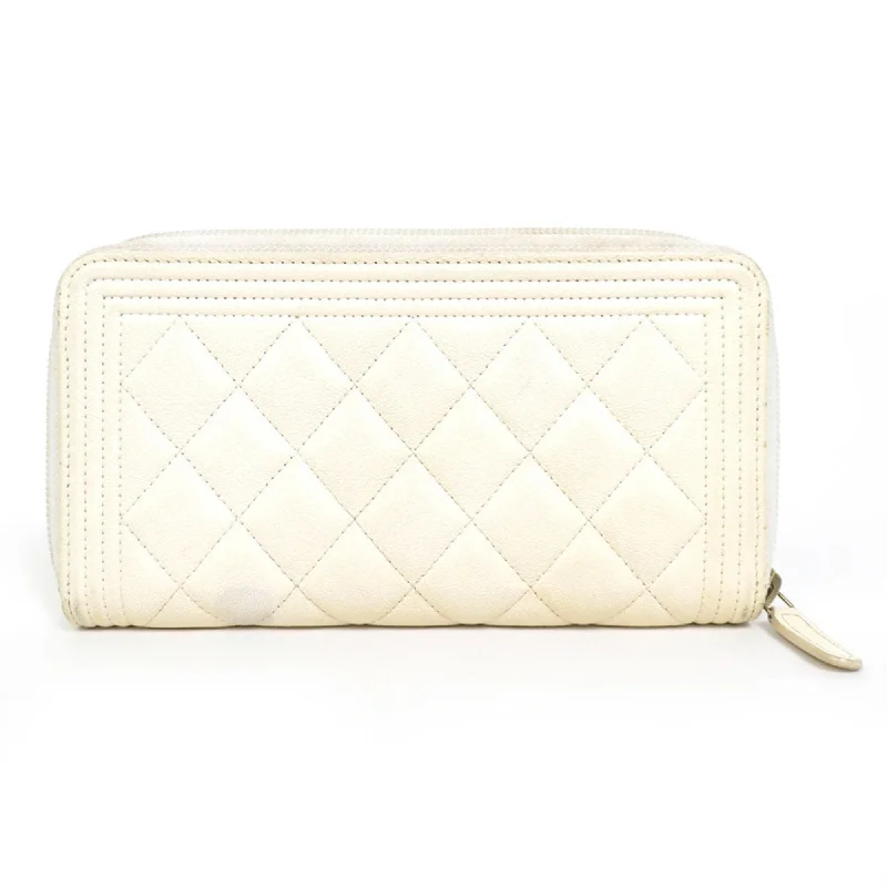 CHANEL Round Zipper Long Wallet Boy Caviar Skin Leather Off-White Gold Women's e55885i