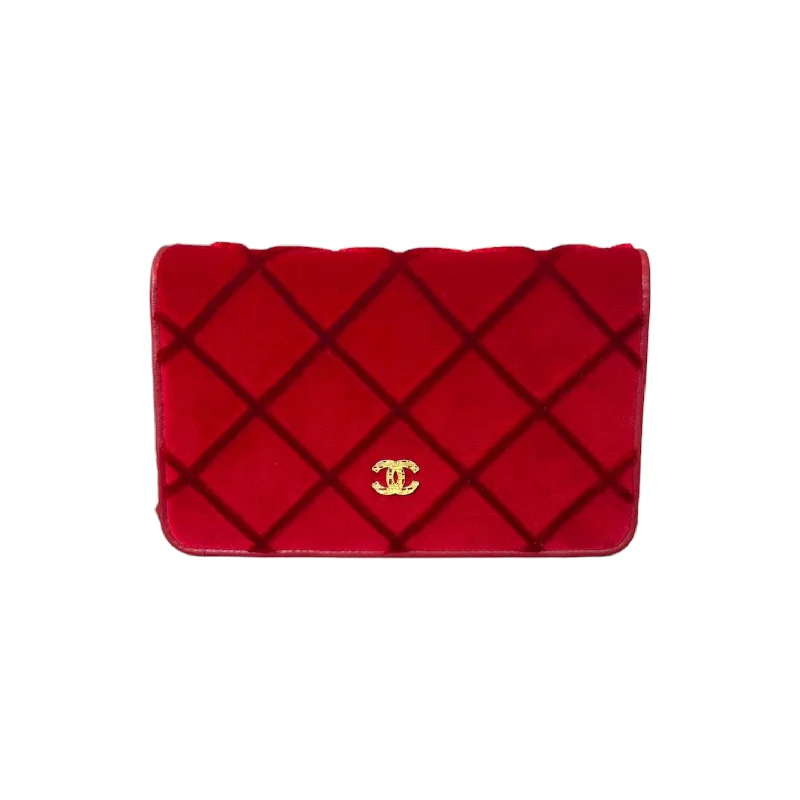 Wallet on Chain Velvet Red GHW